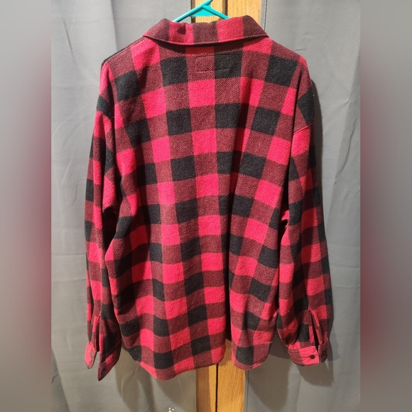 Wrangler Red and Black Checkered Light Jacket - Picture 8 of 10